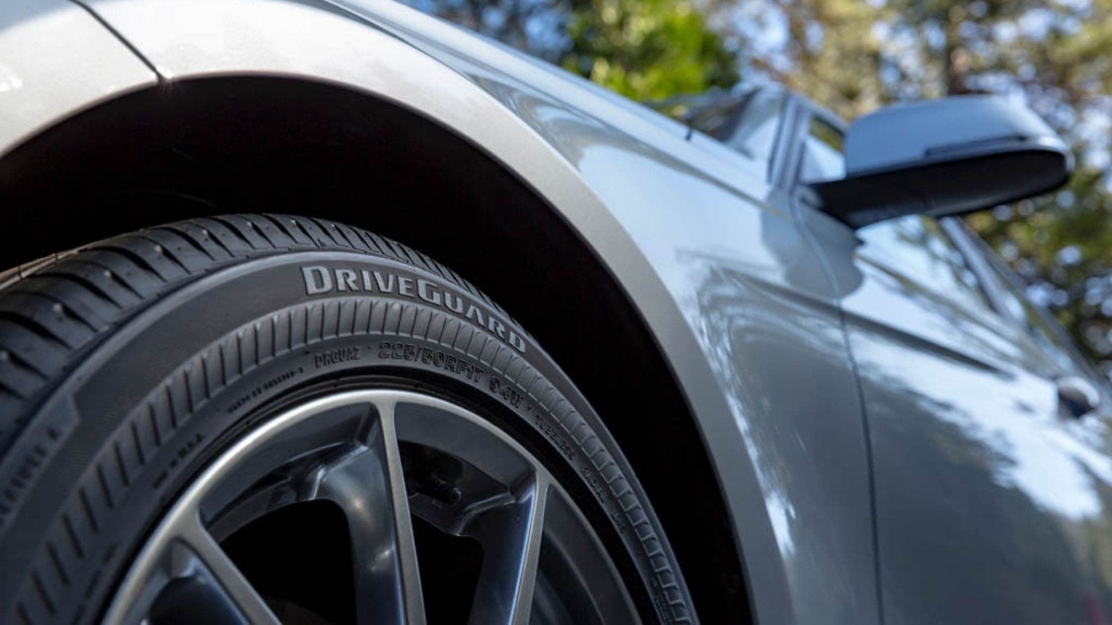 Top run flat tires for 2025